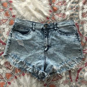 High Wasted Cutoff Shorts